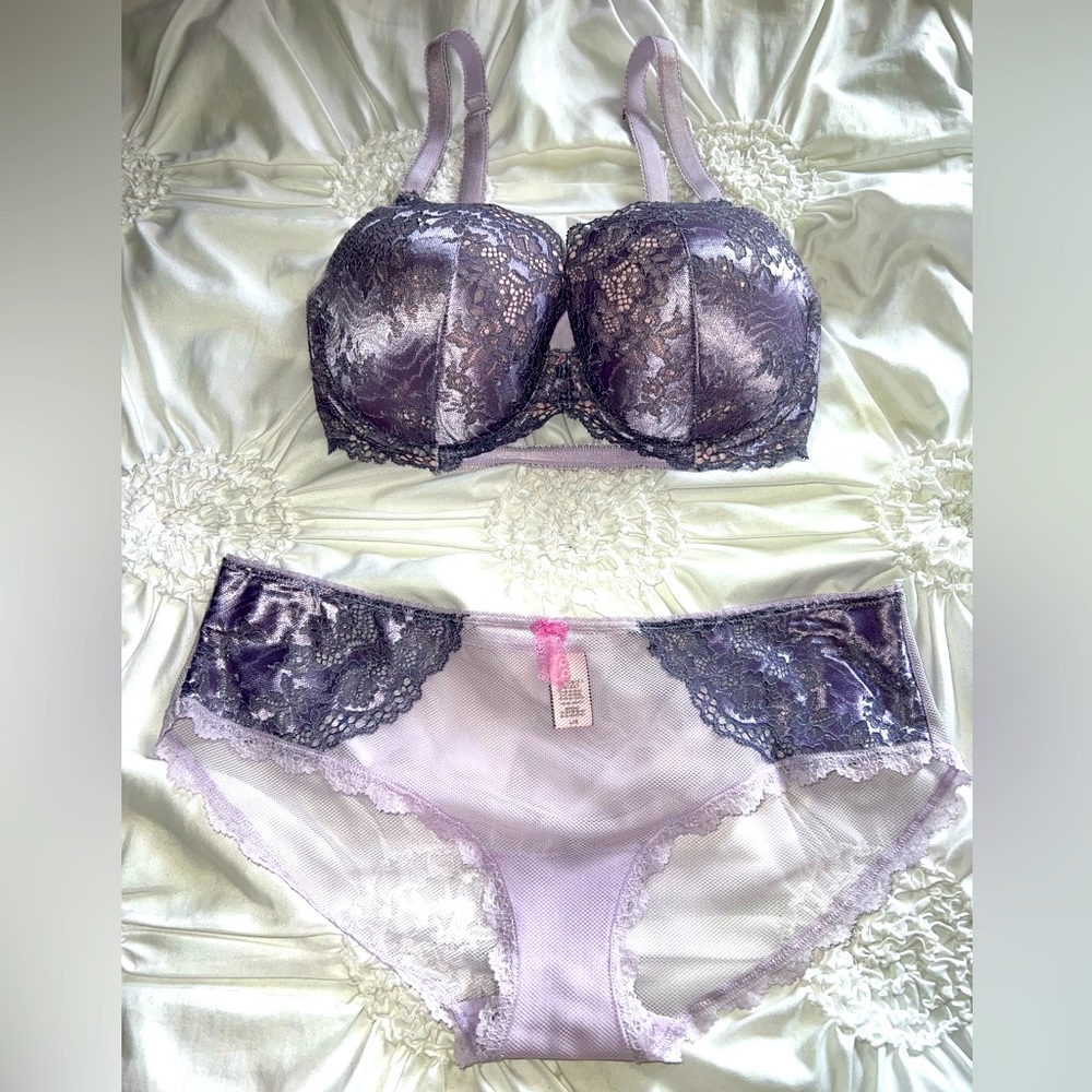 NWOTs Victoria’s Secret Bra & panty set